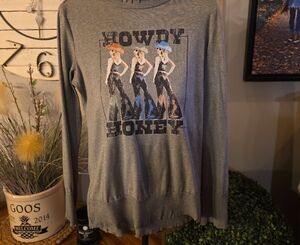Gray 'Howdy Honey' Graphic Sweater